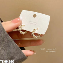 TEHH260 YHC Curved Pearl Ear Hoops Pair - CEHH