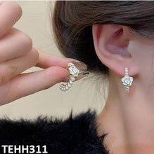 TEHH311 YHC Flower Pearl Hoops Pair - CEHH