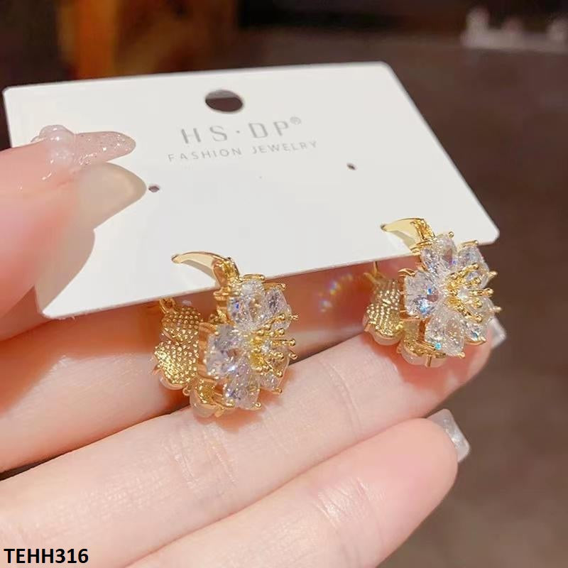 TEHH316 SIQ Flower Pearl Hoops Pair - CEHH