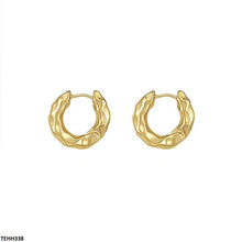 TEHH338 YHC C-Check Ear Hoops Pair -CEHH