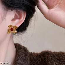 TETH00511 SYB Flower Red Stone Earrings - TEDH