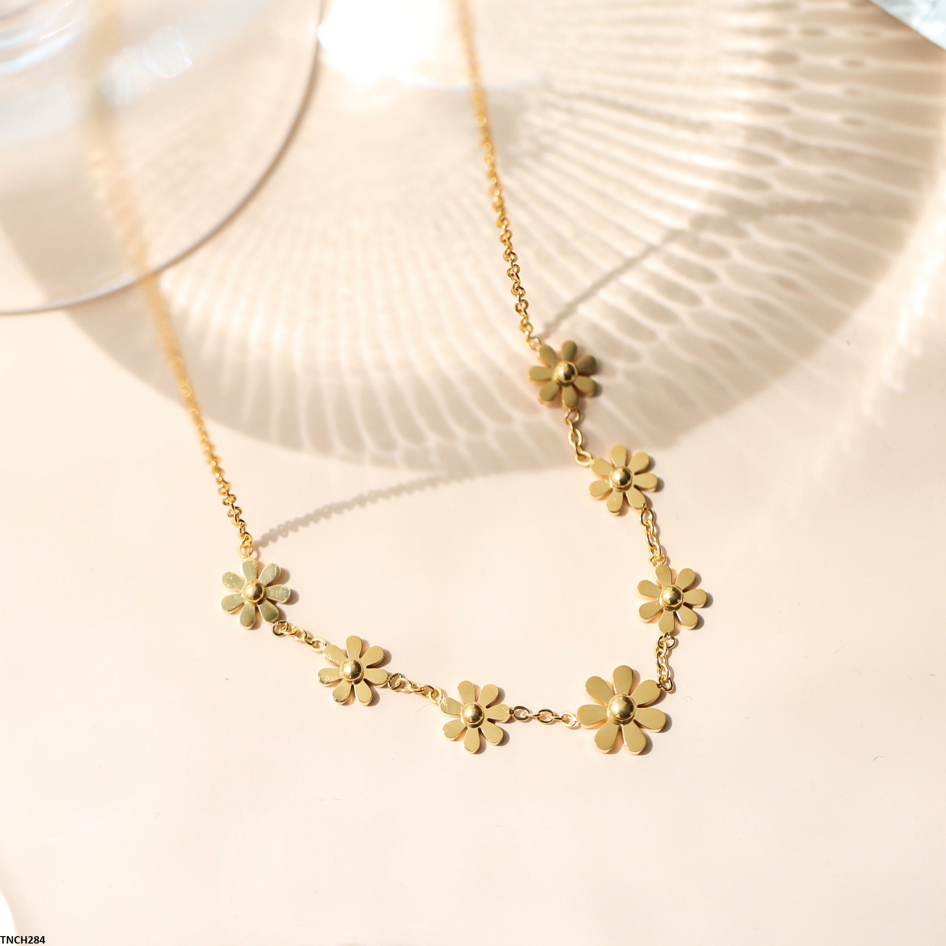 TNCH284 DGF Flower Stainless Steel Necklace - TNCH