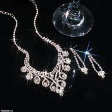 TNSH00125 YJJ Round Flower Necklace Set - TNSH