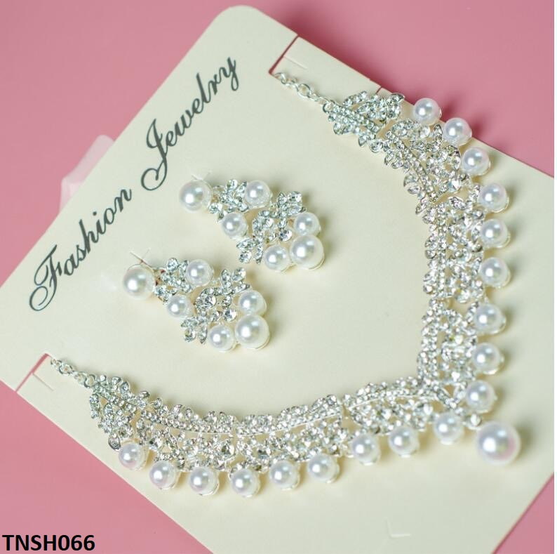 TNSH066 YJE Pearl Flower Necklace Set - TNSH