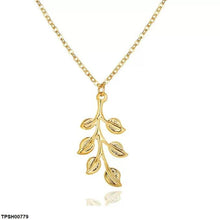 TPSH00779 LQP Leaf Pendant With Chain - TPSH