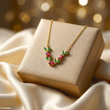 TPSH00865 MSJ  Tulip Leaf Red/Green Stone Pendant With Chain - TPSH