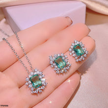 TPSH566 KYC Flower Pendent Set - TPSH