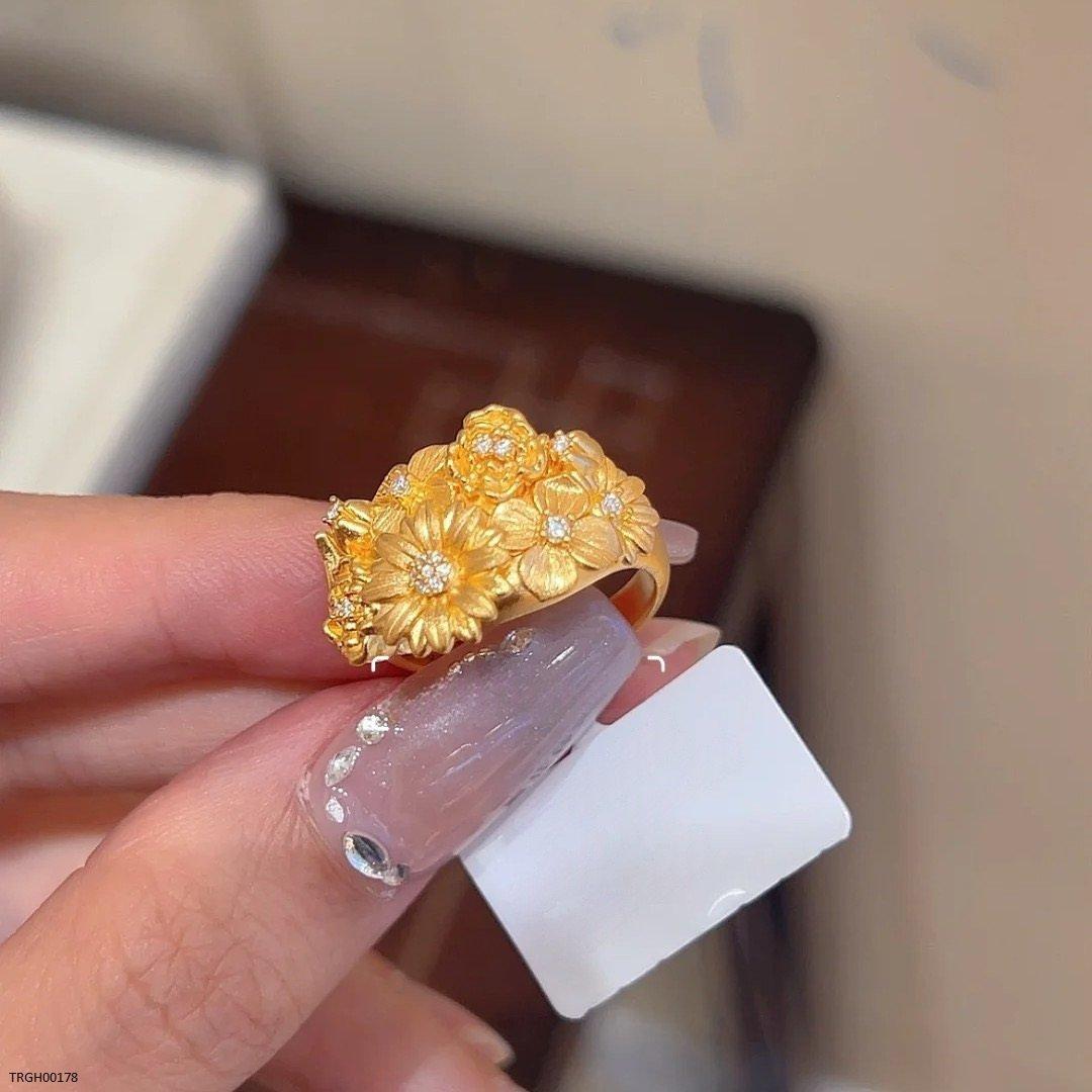 TRGH00178 GWH Triple Flower Ring - TRGH