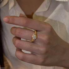TRGH00180 GWH Unique Heart Adjustable Ring - TRGH