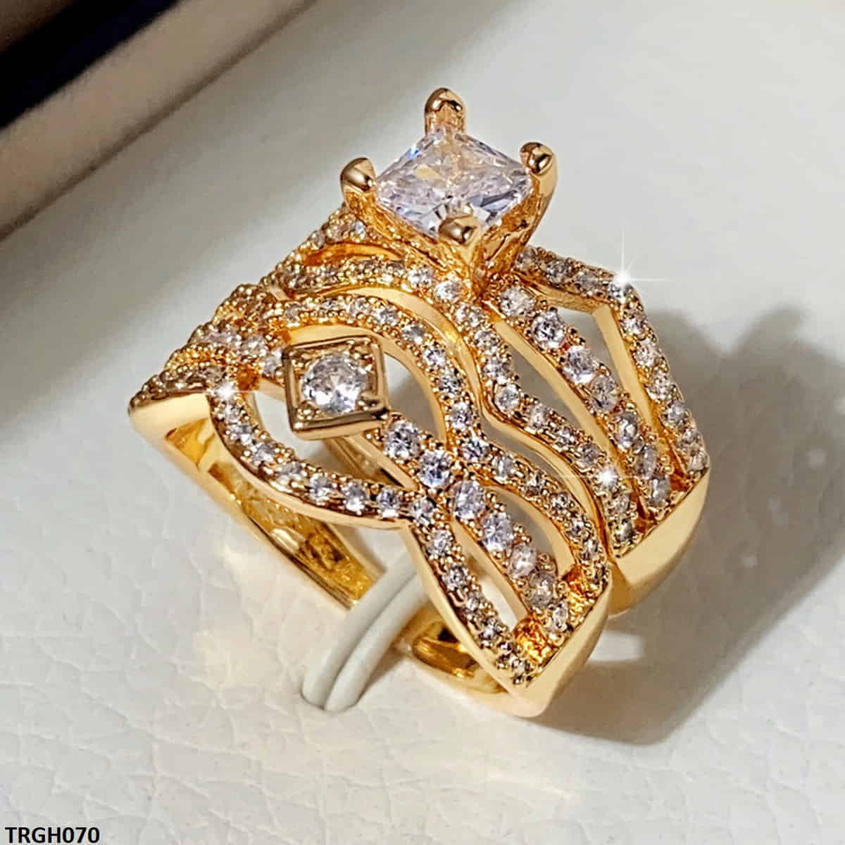 TRGH070 CSH ZigZag Layerd Twin Rings - TRGH