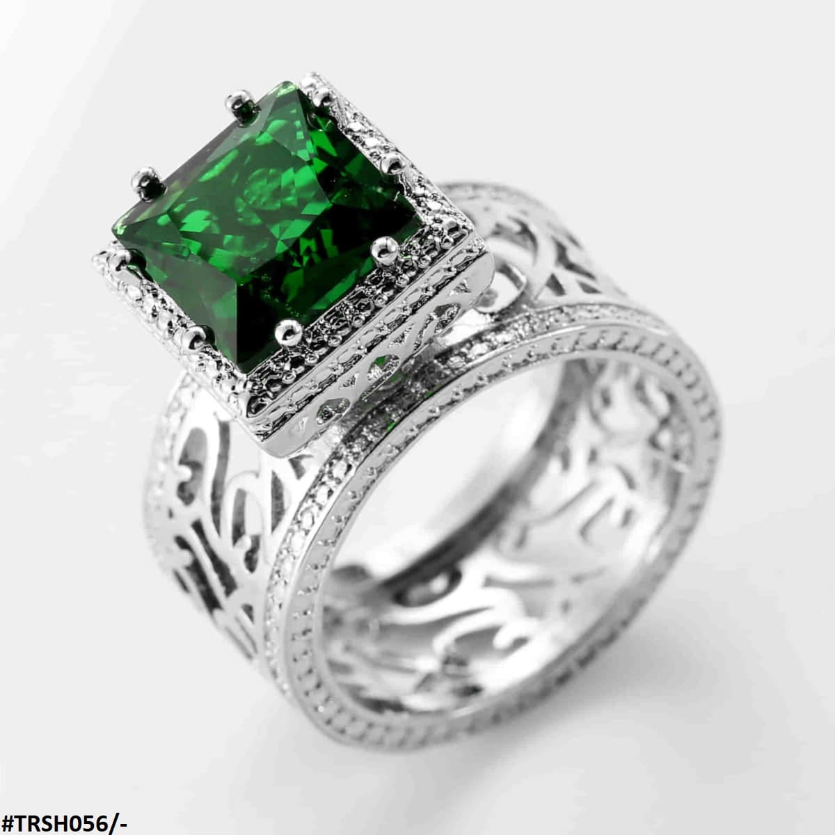 TRSH056 GWH Square Larger Band Ring - TRSH