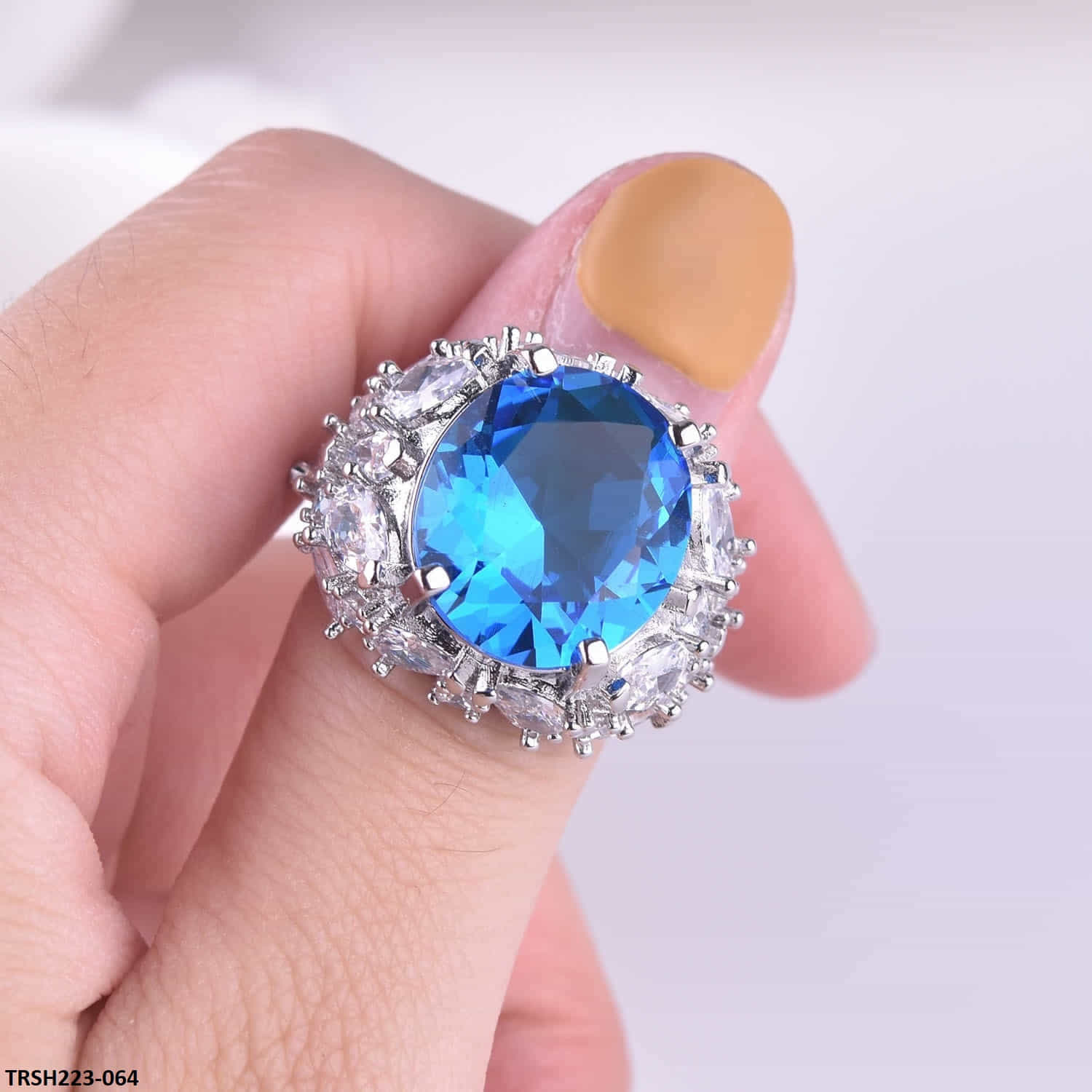TRSH223 GWH Cathedral Adjustable Ring - TRSH