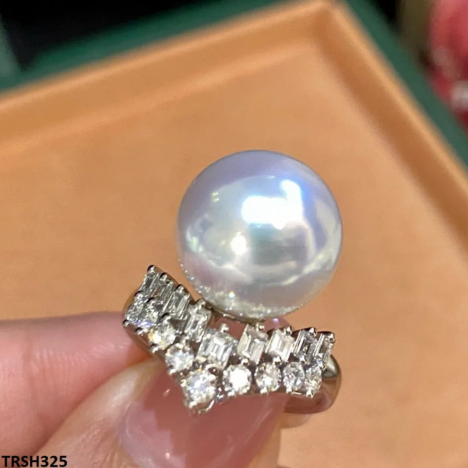 TRSH325 CJD Pearl Crown Adjustable Ring - TRSH