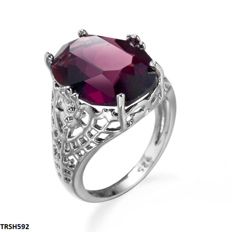 TRSH592 YLE Imp Oval Ring  - TRSH