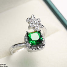 TRSH595 YLE Square/Flower  Ring  - TRSH