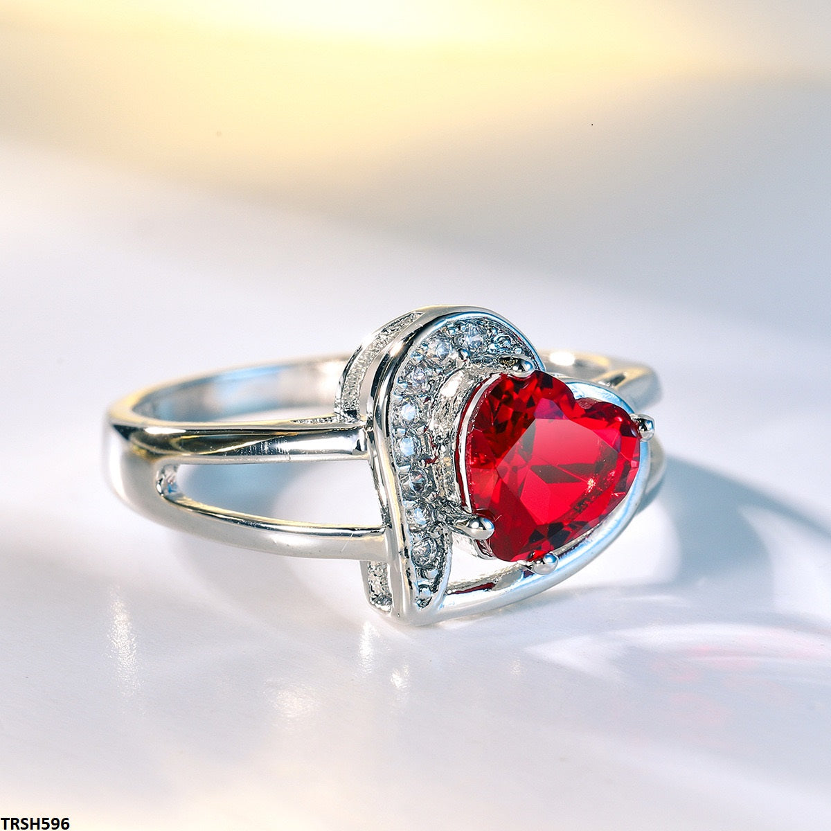 TRSH596 YLE Heart  Ring  - TRSH