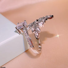TRSH689 KYC Leaf Oval Stone Ring - TRSH
