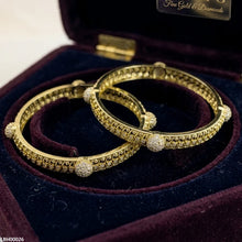 LBH00026 ANI Round Stone Bangles Set- LBH