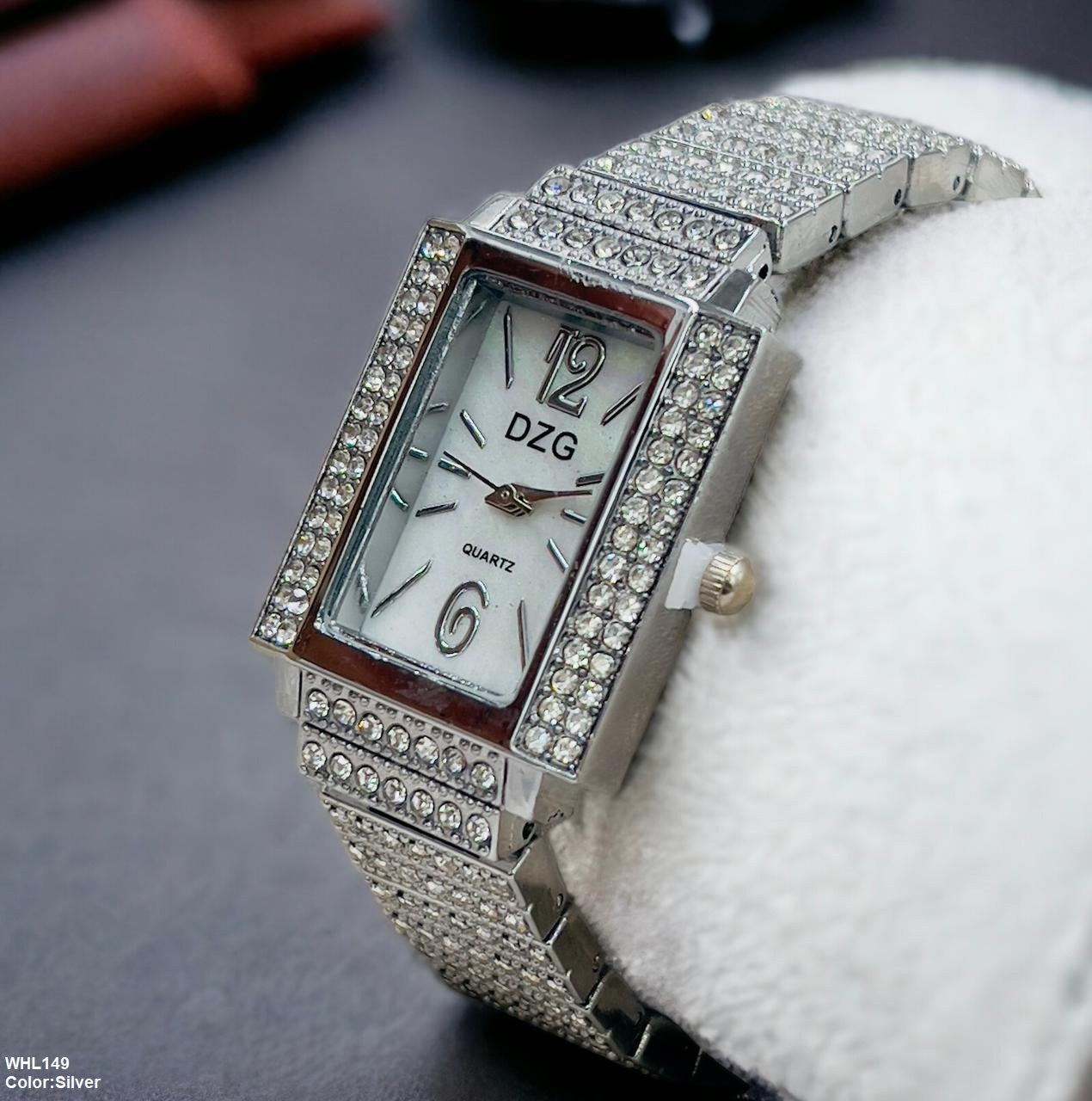 WHL149 WUT Stylish Rectangle Dial Quartz Watch - WHL