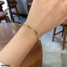 TBRH294 XST Curved Hand Cuff - CBRH