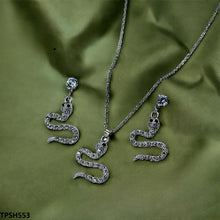 TPSH553 GCQ Snake Pendent Set - TPSH