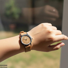 WHL00444 BWS Round  Bezel Magnetic Rubber Strap Women's Watch - WHL