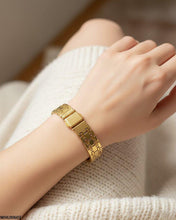 WHL00607 HWR Round Dial Women's Watch - WHL