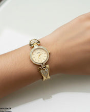 WHL00623 HWR Round Heart Bracelet Women's Watch - WHL