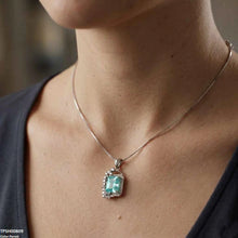 TPSH00809 MMJ Leaf/Square Pendant - TPSH