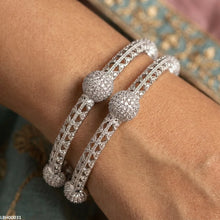 LBH00031 ANI Round Bangles Set- LBH
