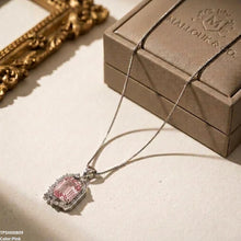 TPSH00809 MMJ Leaf/Square Pendant - TPSH