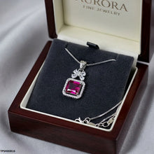 TPSH00816 MMJ Bow Square Pendant - TPSH