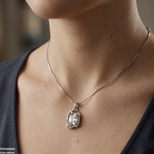 TPSH00809 MMJ Leaf/Square Pendant - TPSH