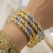 LBH00019 ANI Round Stone Leaf Bangle Set - LBH